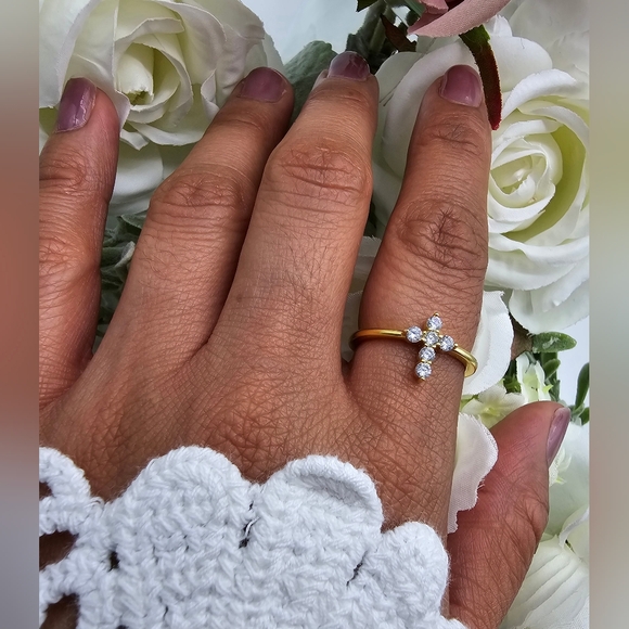 ♥️ Faithful Golden Cross RingCross - Picture 5 of 6